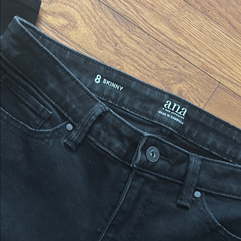 A.N.A Women's Black Skinny Jeans
